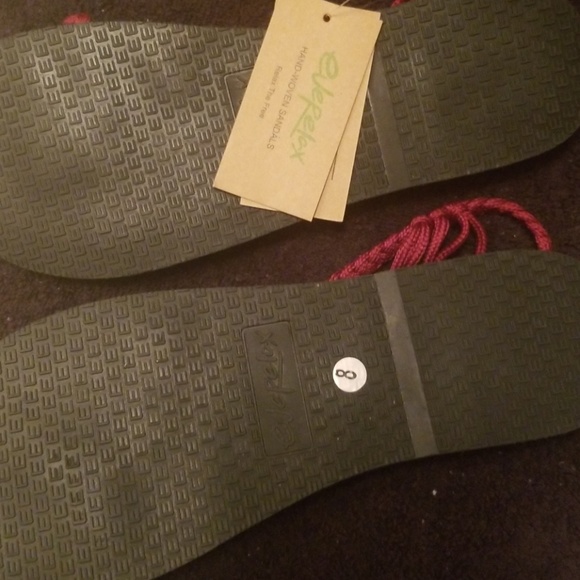 Sandal - Picture 2 of 4